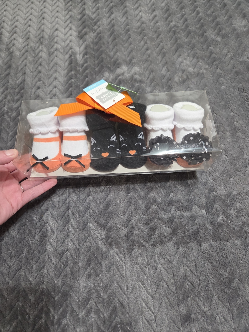 Hudson Baby White, Orange & Black Baby Socks Gift Set
